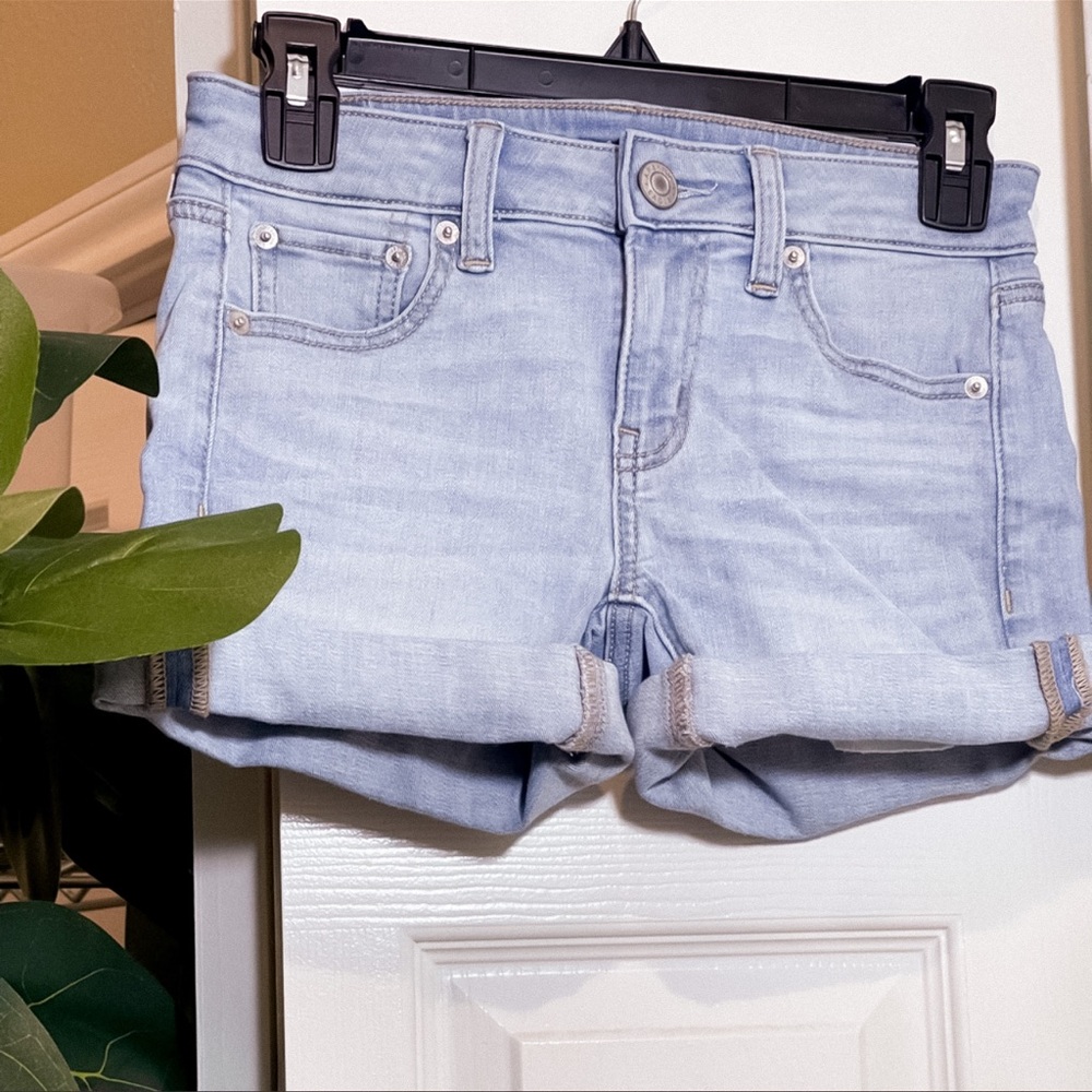 💙🆕American eagle blue jeans shorts size 0